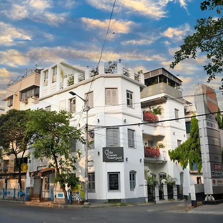 The Corner Courtyard Hotel Kolkata Bagian luar foto