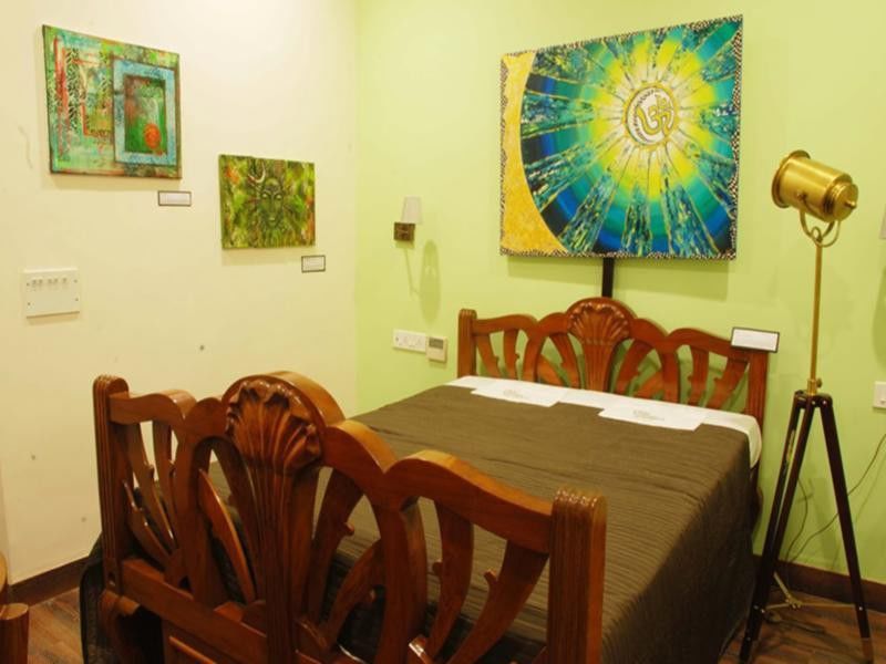 The Corner Courtyard Hotel Kolkata Bagian luar foto
